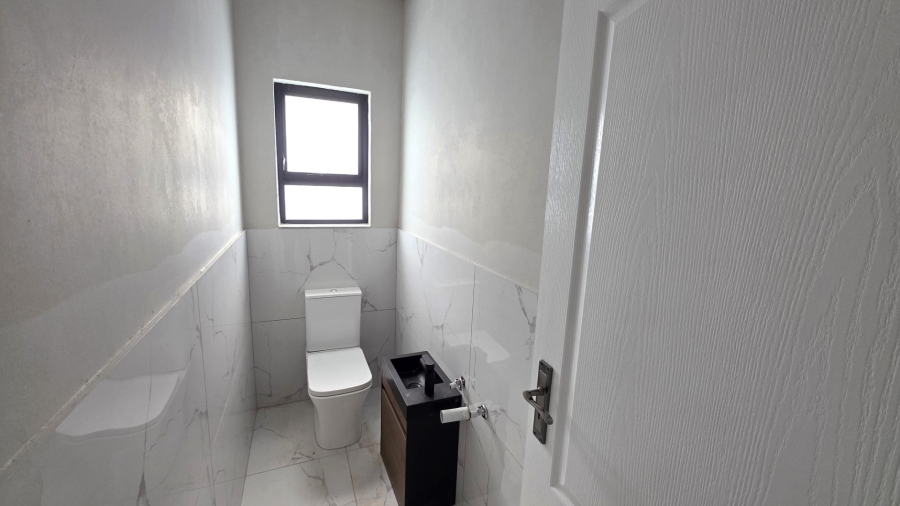 4 Bedroom Property for Sale in Melodie North West